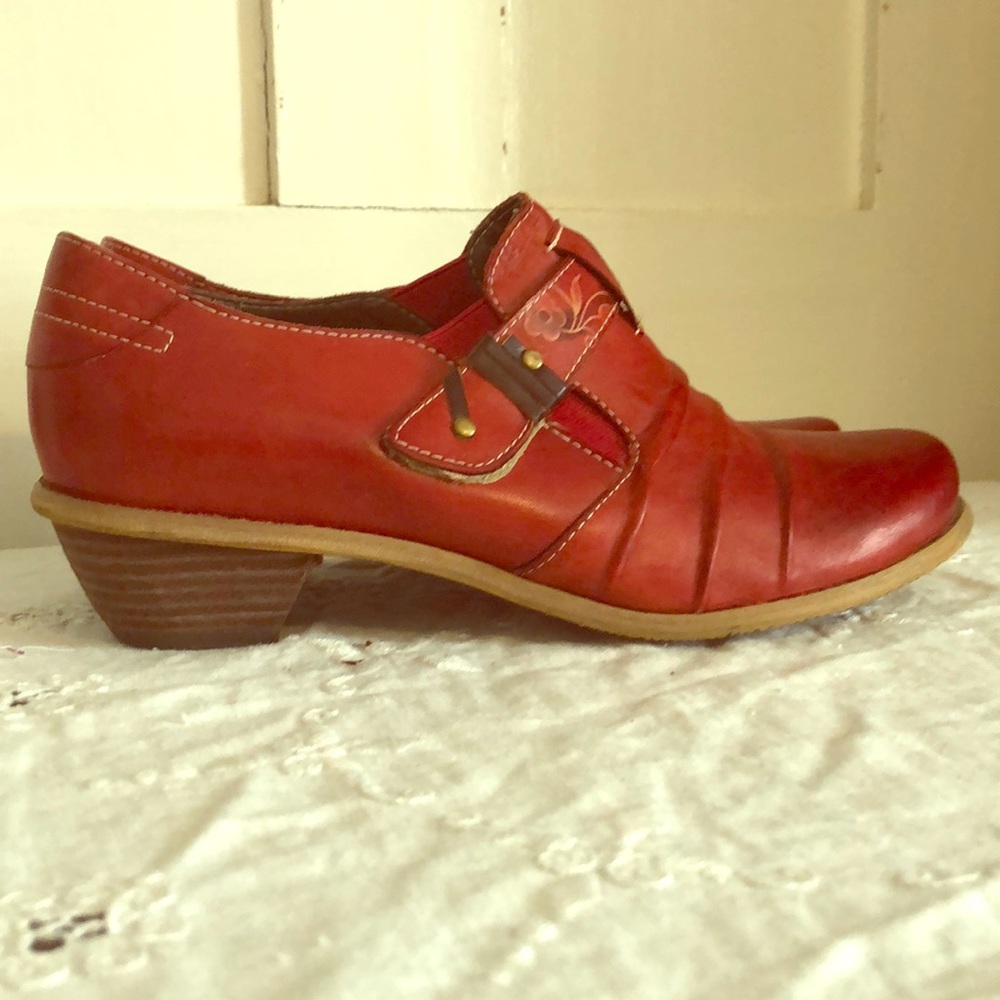 Women's L'Artiste by Spring Step Shoes